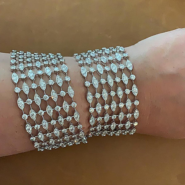 CARTIER Two Pieces Diamond Gold Bracelets