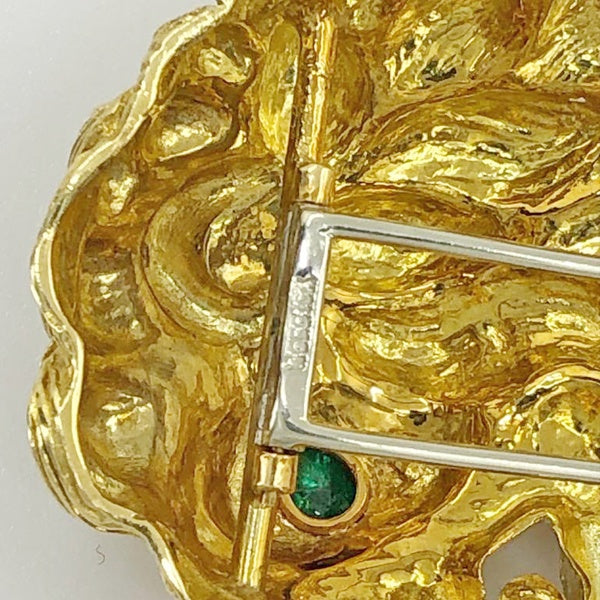 DAVID WEBB Kingdom Lion Rock Crystal Emerald Brooch