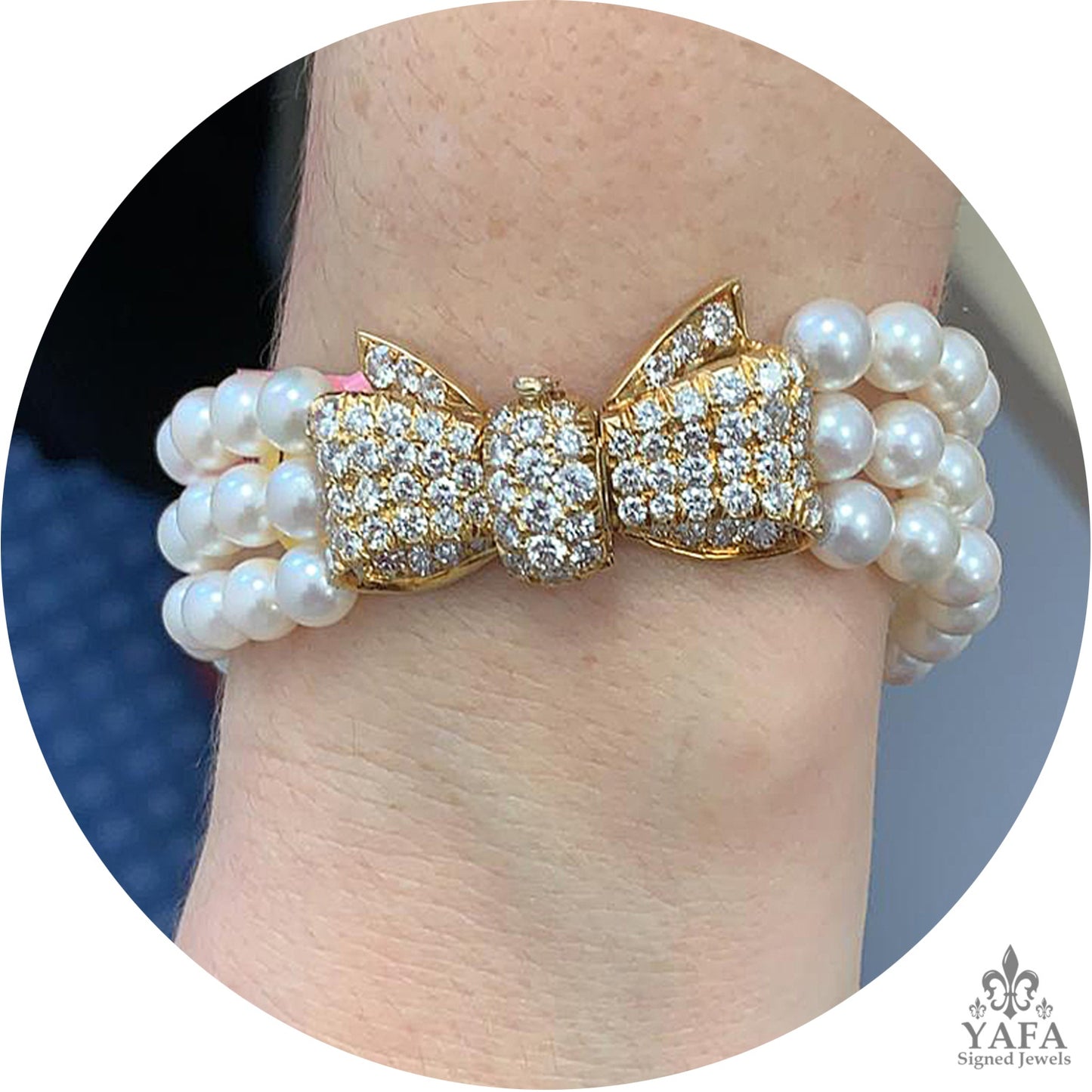 VAN CLEEF & ARPELS Diamond & 3 Row Pearl Bow Bracelet
