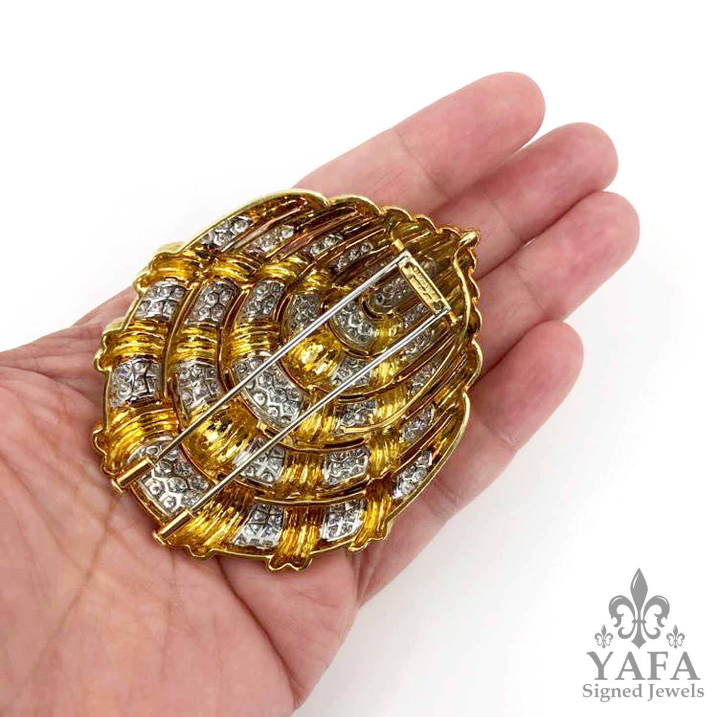 DAVID WEBB Diamond Convertible Pendant Brooch
