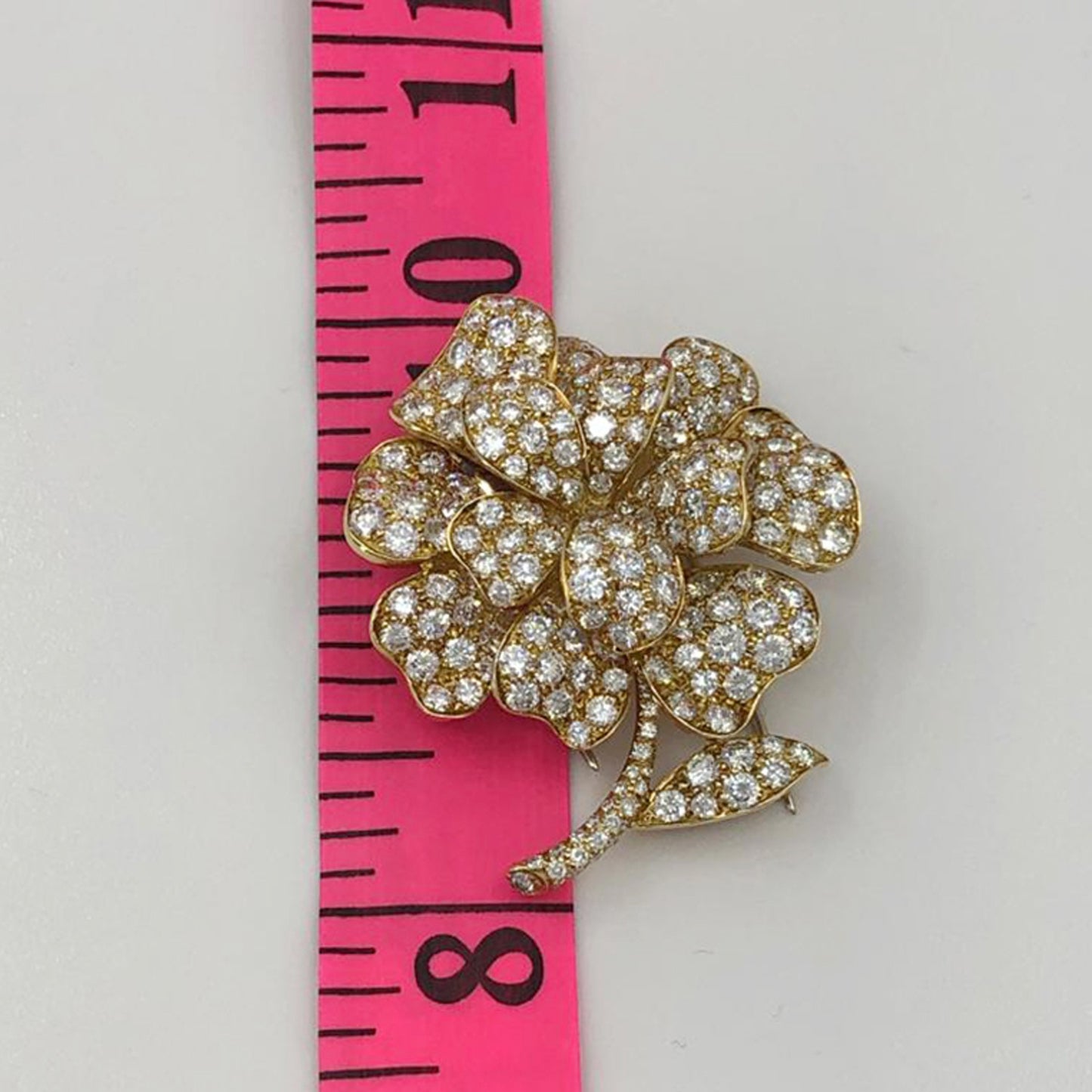 VAN CLEEF & ARPELS Diamond Flower Brooch
