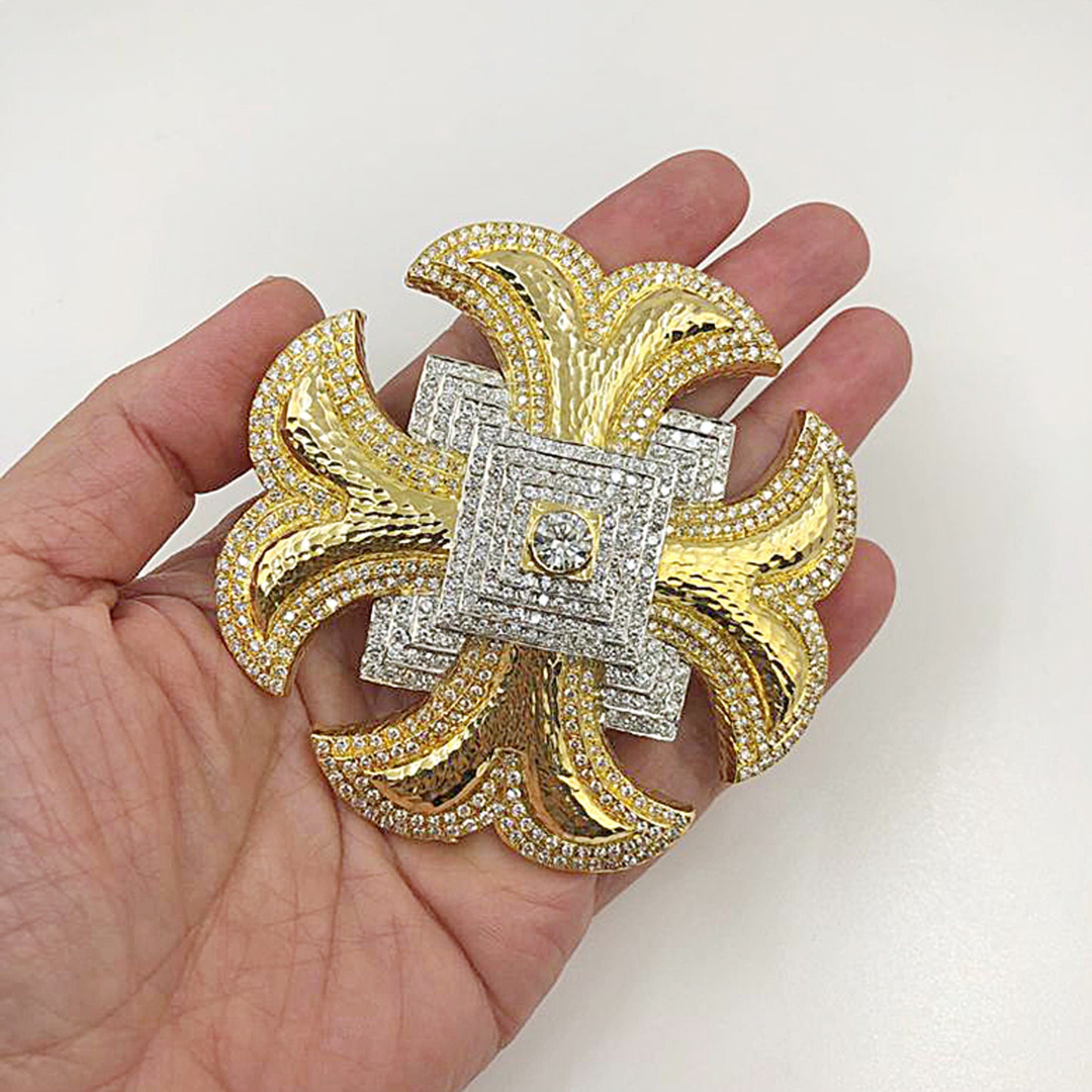 DAVID WEBB Maltese Cross Diamond Brooch