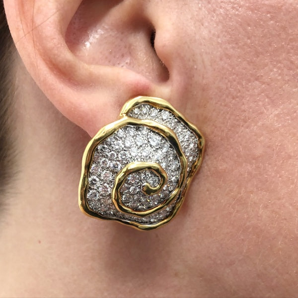 VAN CLEEF & ARPELS Diamond Pave Abstract Earrings