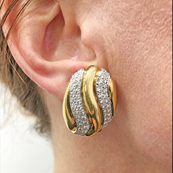 DAVID WEBB Diamond Fluted Bombe Earrings