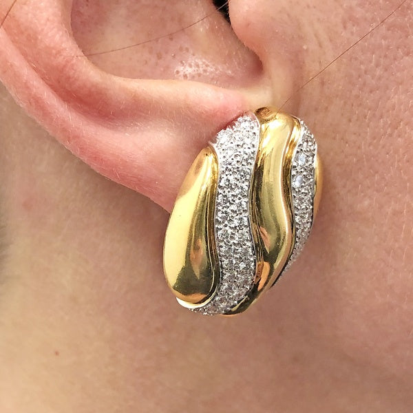 DAVID WEBB Diamond Fluted Bombe Earrings