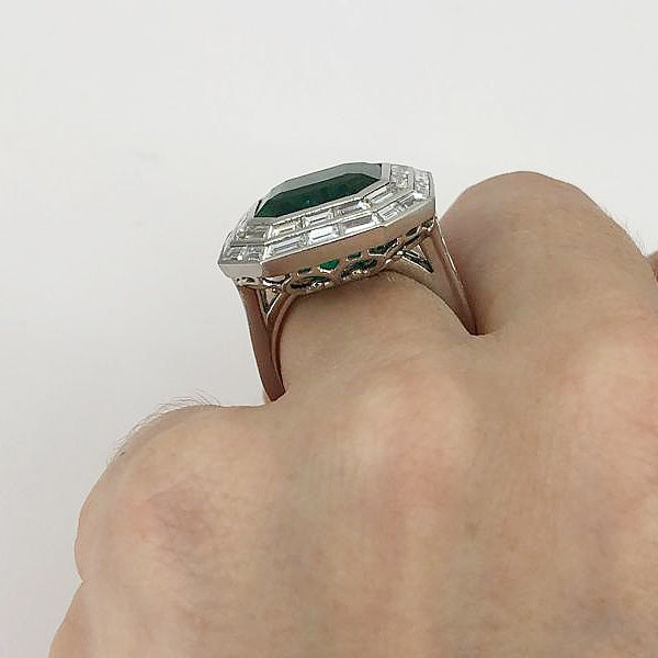 Contemporary Emerald Diamond Ring 11.03 cts