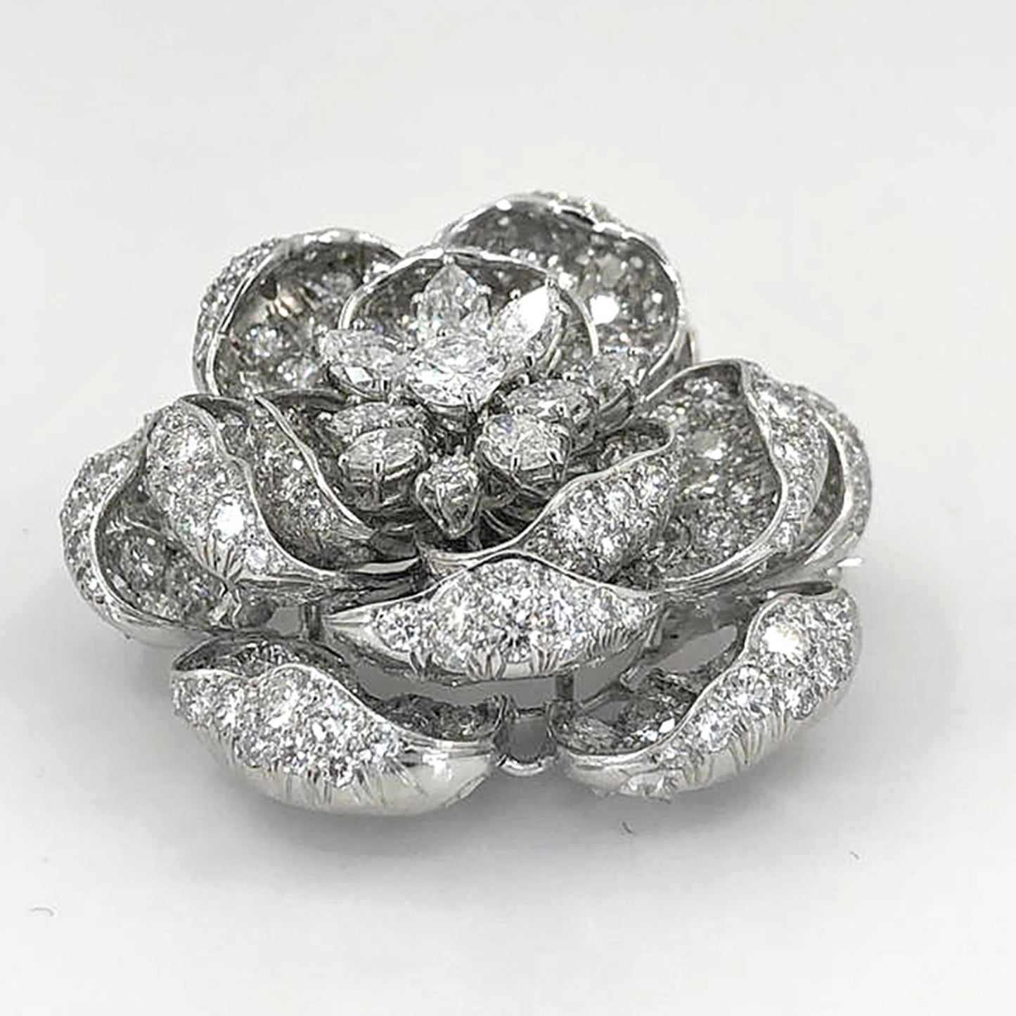 HARRY WINSTON Platinum Diamond Flower Brooch