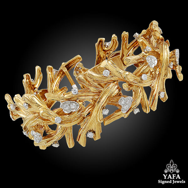 DAVID WEBB Yellow Gold and Diamond Suite