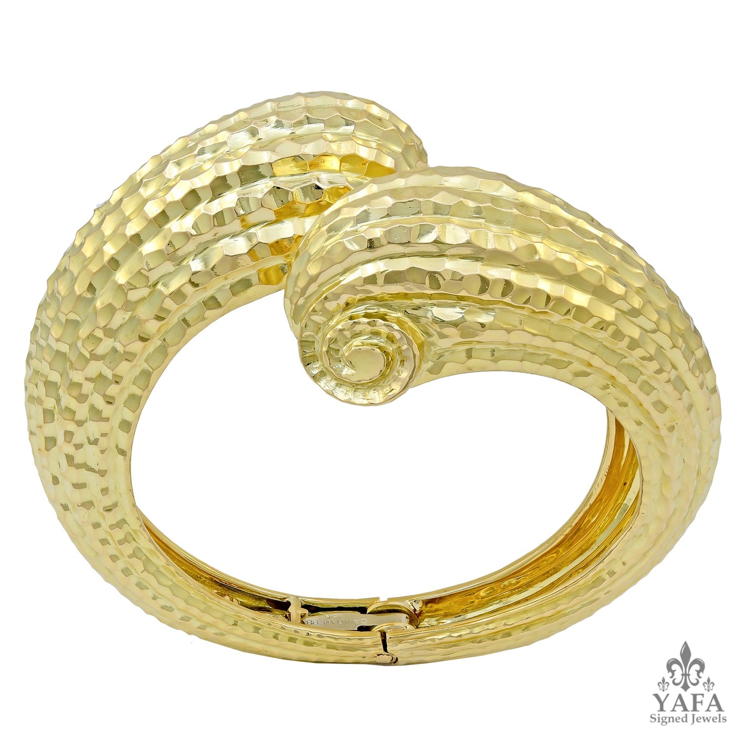 DAVID WEBB Hammered Gold Crossover Bracelet