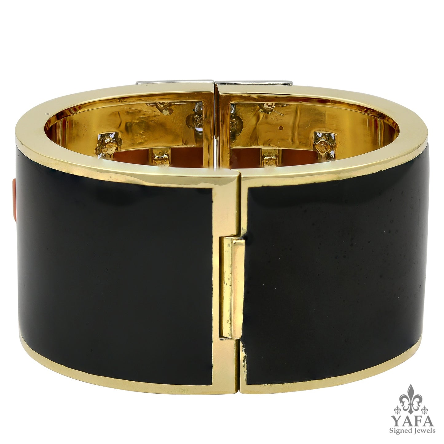 DAVID WEBB Sugarloaf Coral, Diamond Bracelet
