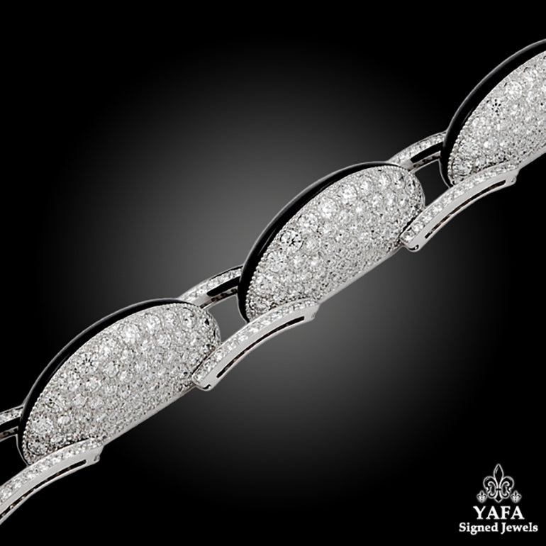 Contemporary Diamond Onyx Bombe Link Bracelet
