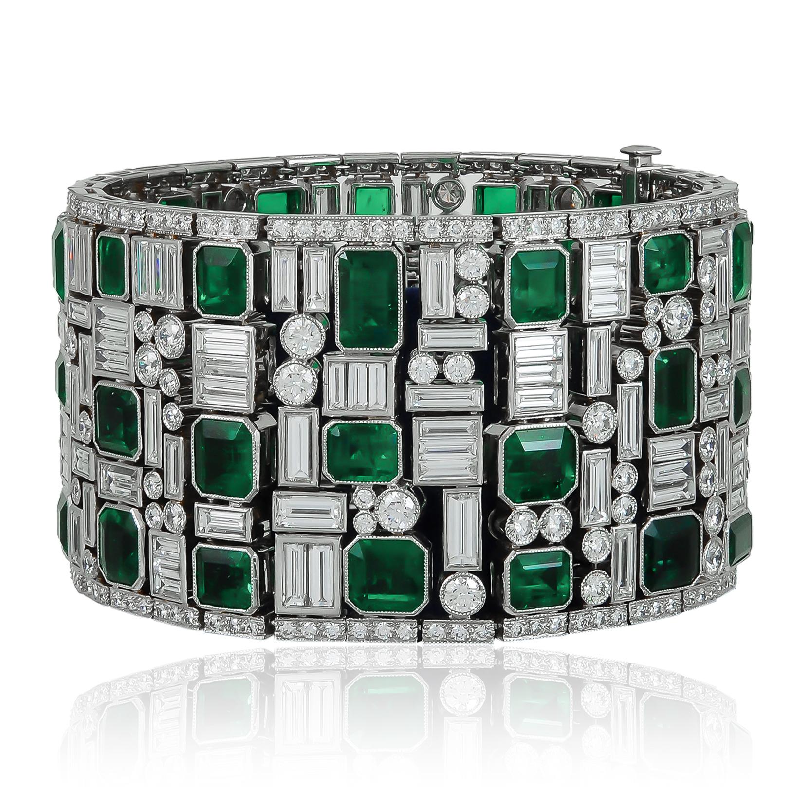 Platinum Art Deco Motif Diamond and Emerald Bracelet