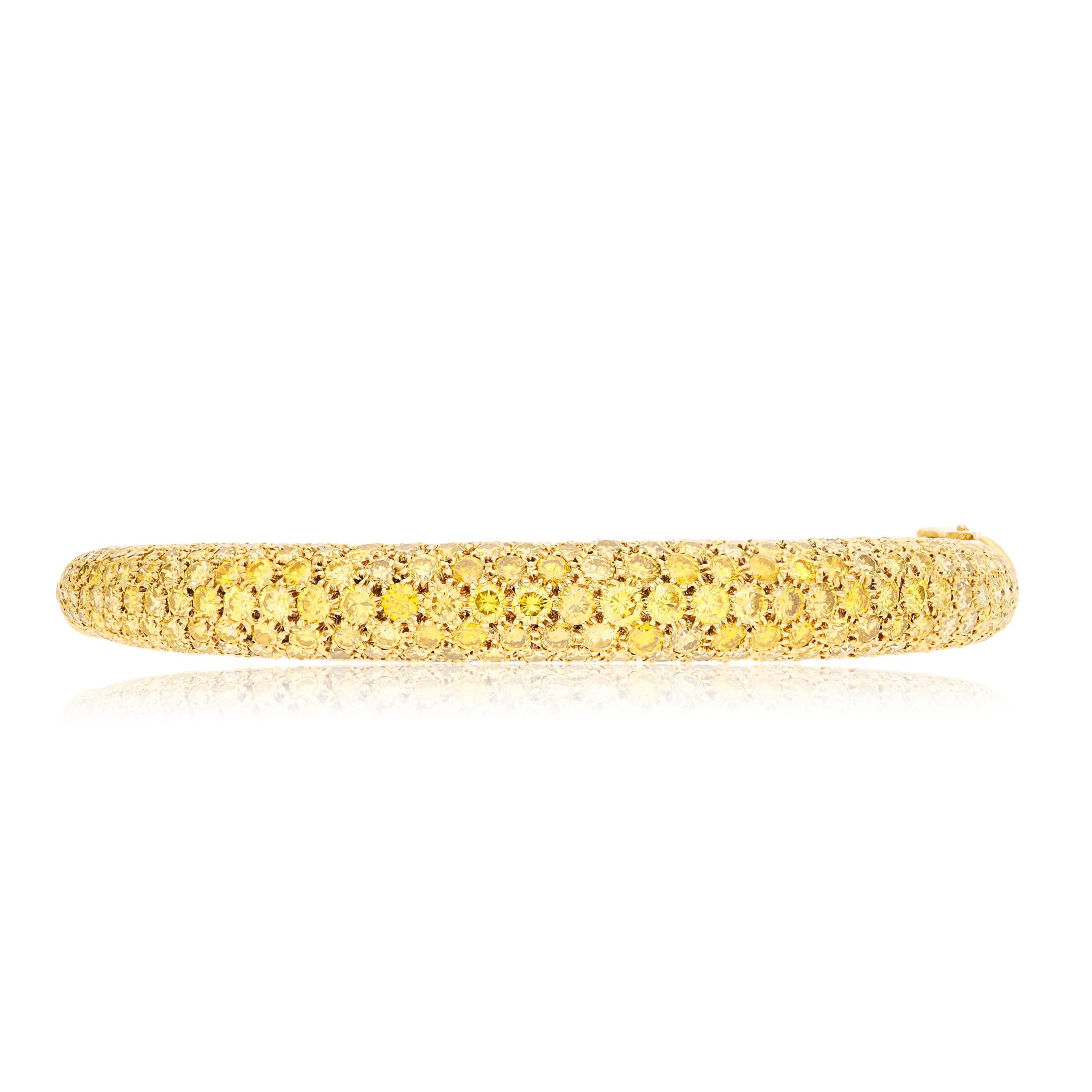 VAN CLEEF & ARPELS 18K Yellow Gold Fancy Yellow Diamond Bangel