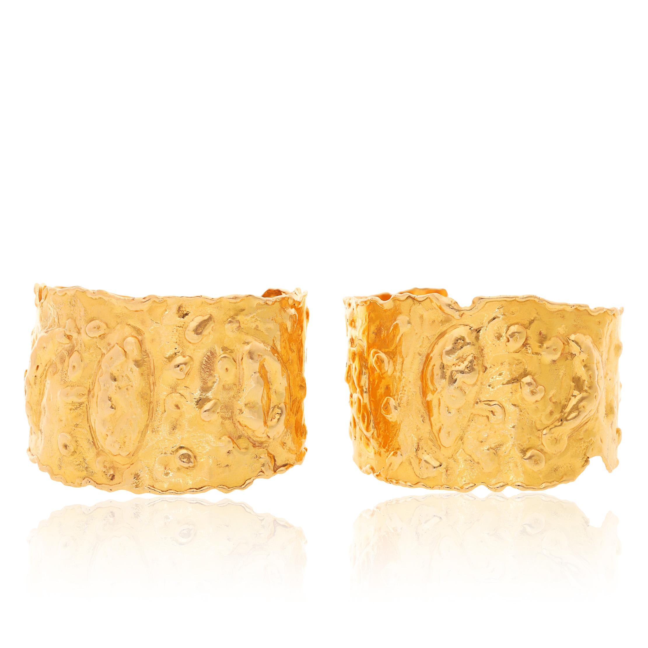 VAN CLEEF & ARPELS “Manchette” Pair Of 18K Yellow Gold Cuff Bangles
