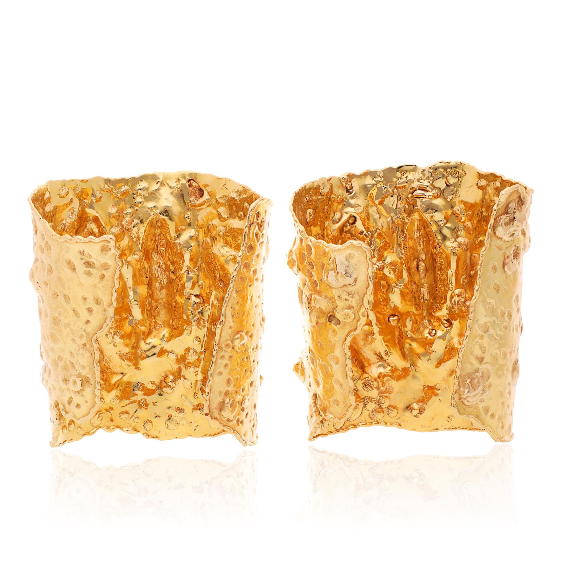 VAN CLEEF & ARPELS Pair of 18K Yellow Gold Hammered “Manchette” Cuff Bracelets