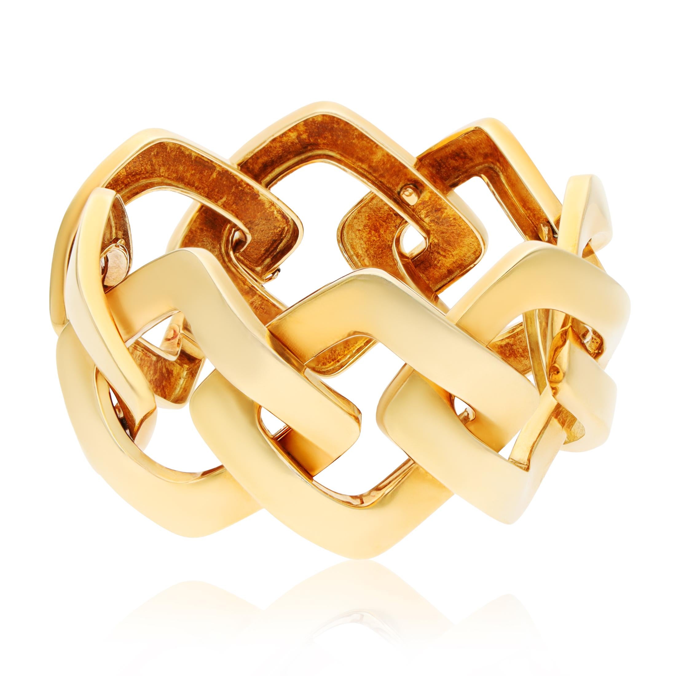 VAN CLEEF & ARPELS 18K Yellow Gold Open Rhombus Shaped Link Bracelet