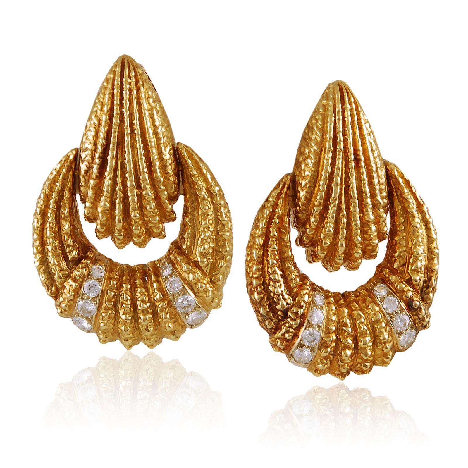 VAN CLEEF & ARPELS 18K Yellow Gold and Diamond Textured Ear Clips