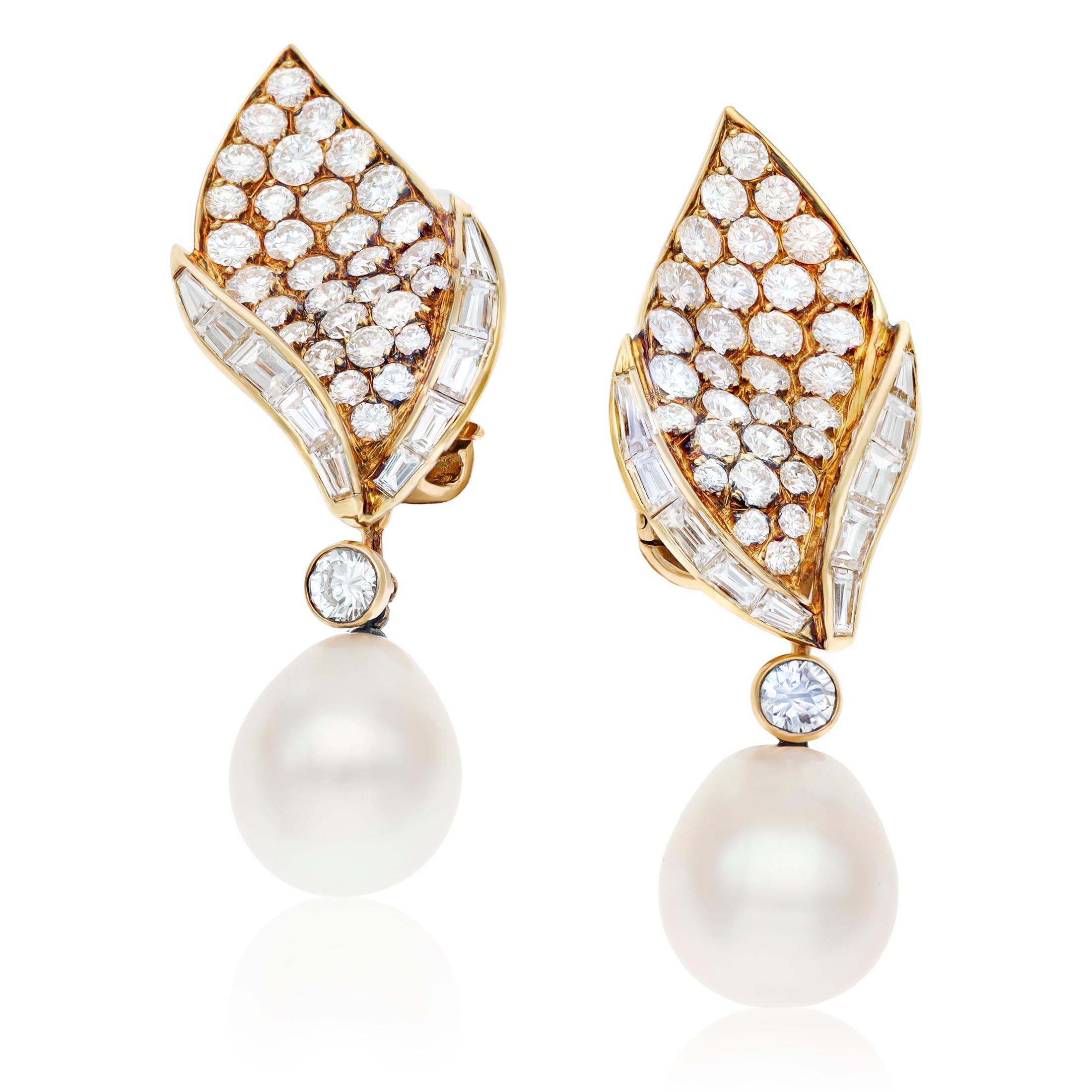 FRED PARIS 18K Yellow Gold Diamond and Pearl Detachable Ear Clips