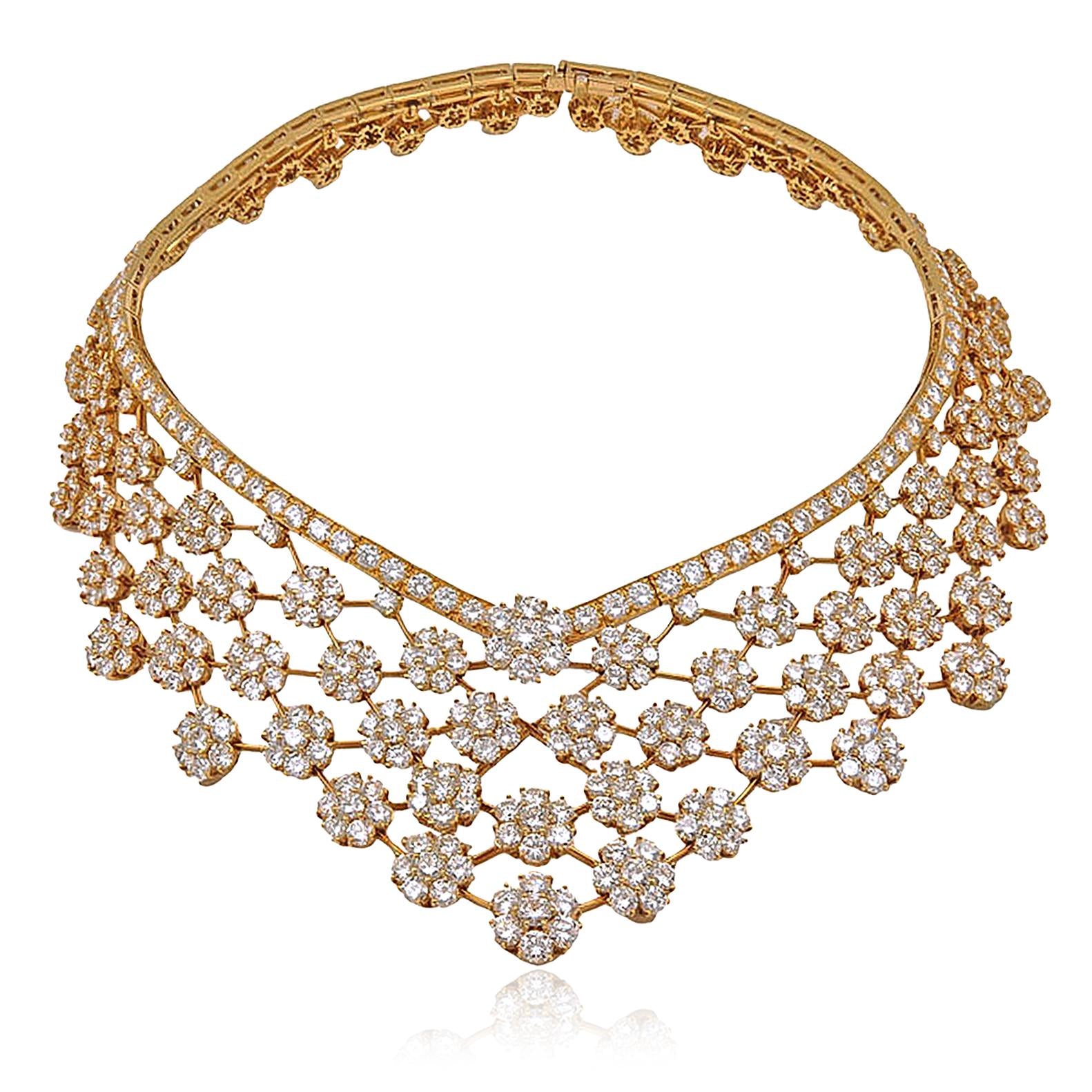 VAN CLEEF & ARPELS 18K Yellow Gold Diamond Snowflake Necklace