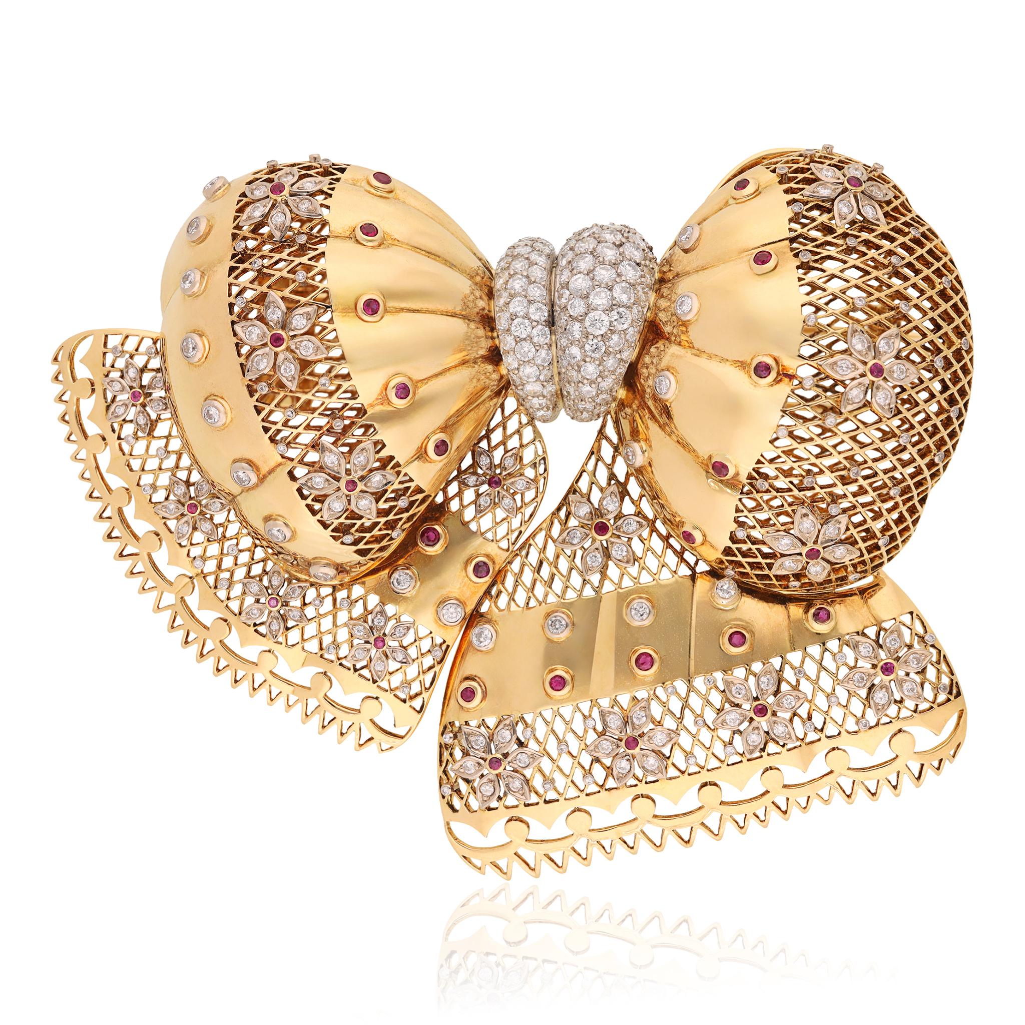 VAN CLEEF & ARPELS  18K Yellow Gold, Diamond and Ruby Bow Brooch