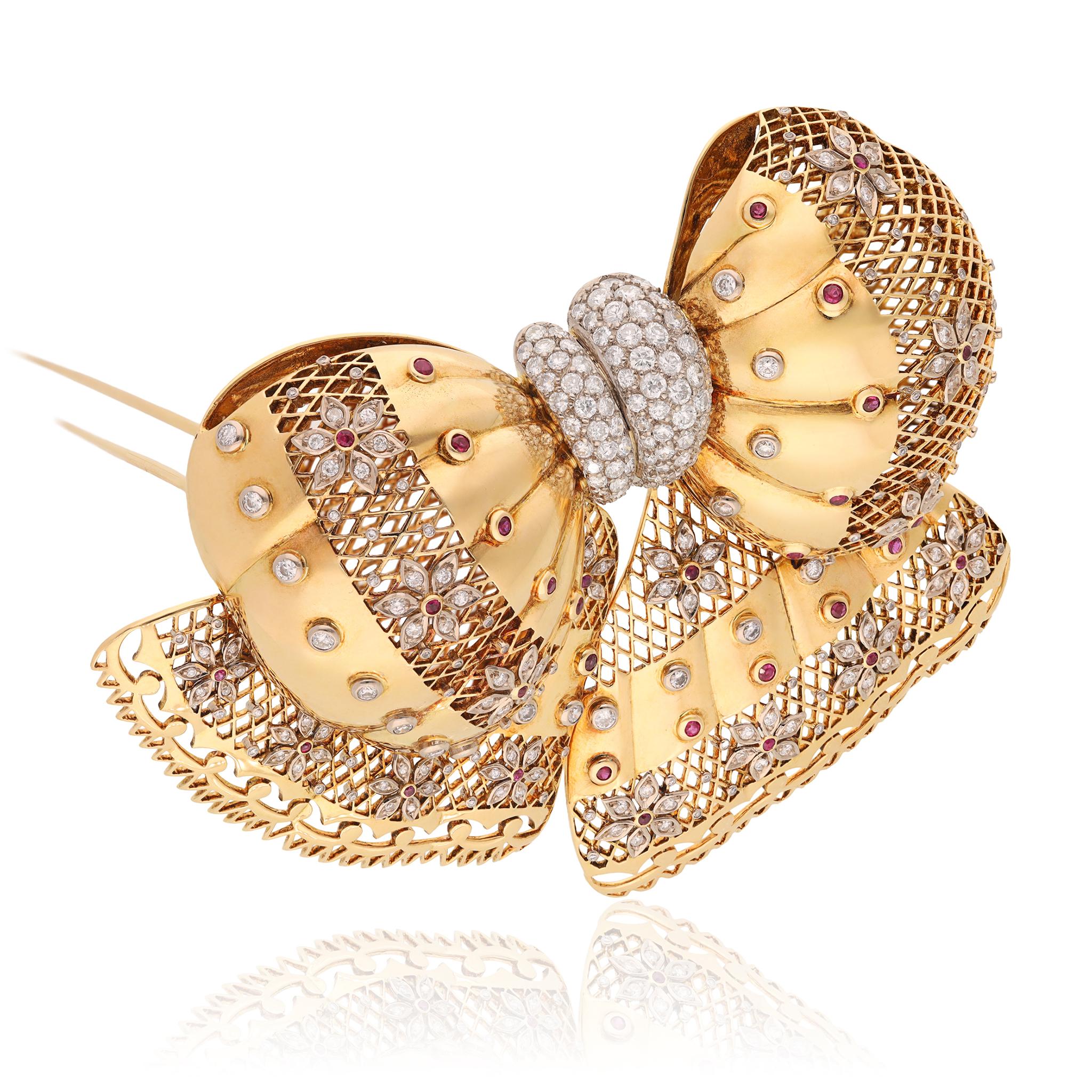 VAN CLEEF & ARPELS  18K Yellow Gold, Diamond and Ruby Bow Brooch