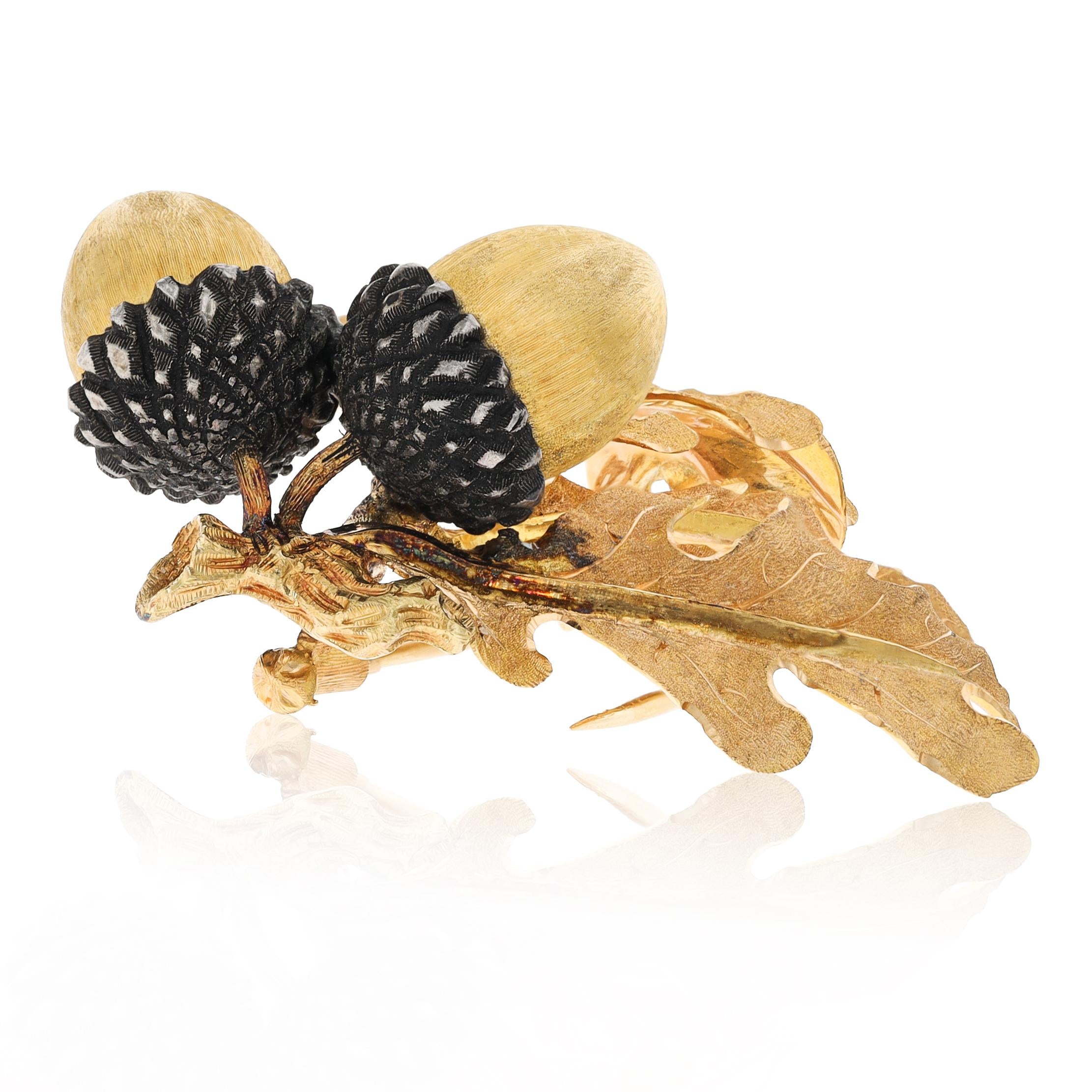 BUCCELLATI Oak Leaves and Acorn Brooch In 18K Yellow Gold