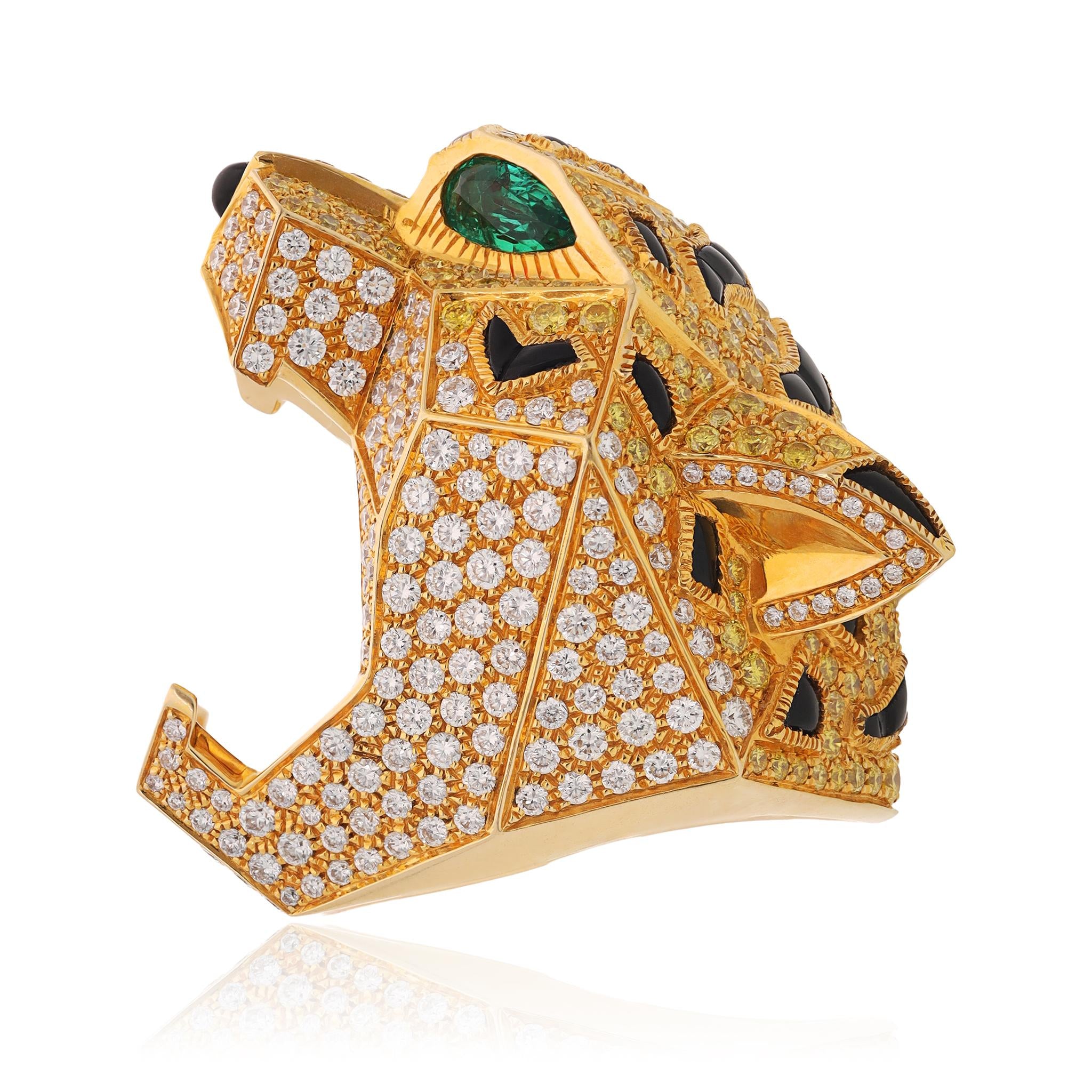 CARTIER Yellow and White Diamond, Emerald, and Onyx Panthère Head Ring
