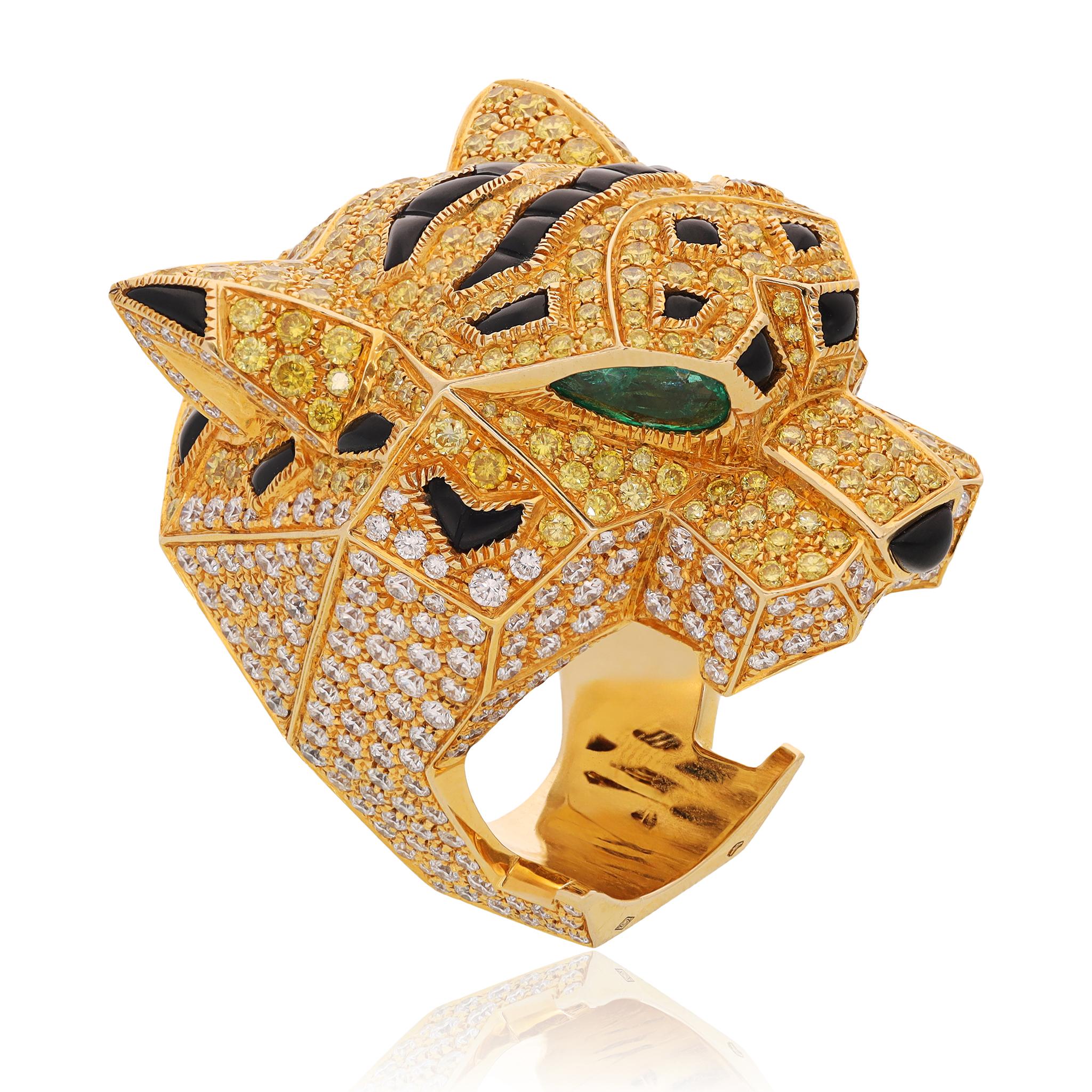 CARTIER Yellow and White Diamond, Emerald, and Onyx Panthère Head Ring