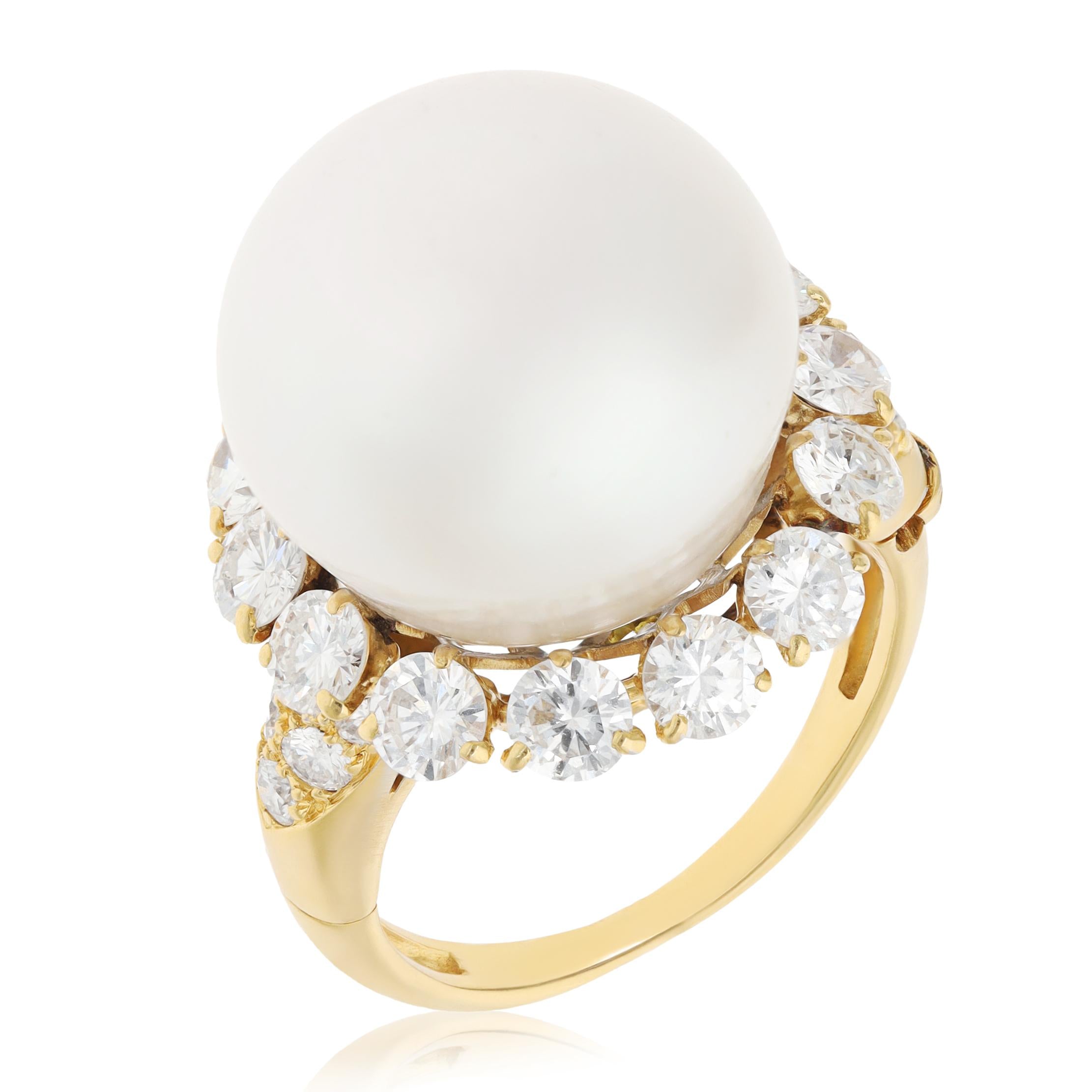 VAN CLEEF & ARPELS 18K Yellow Gold, Diamond and Pearl Ring