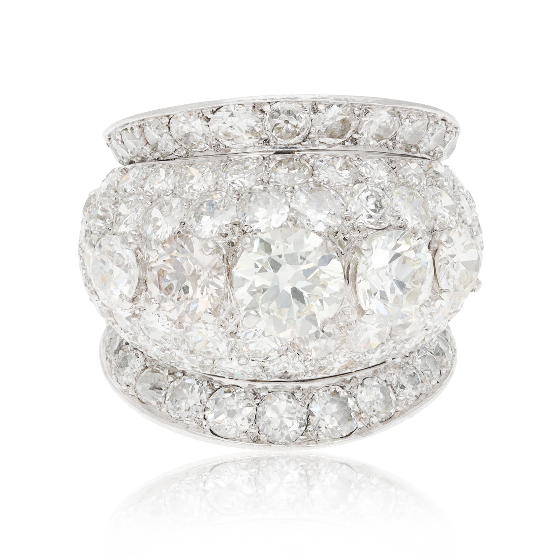 VAN CLEEF & ARPELS Platinum Diamond Dôme Ring
