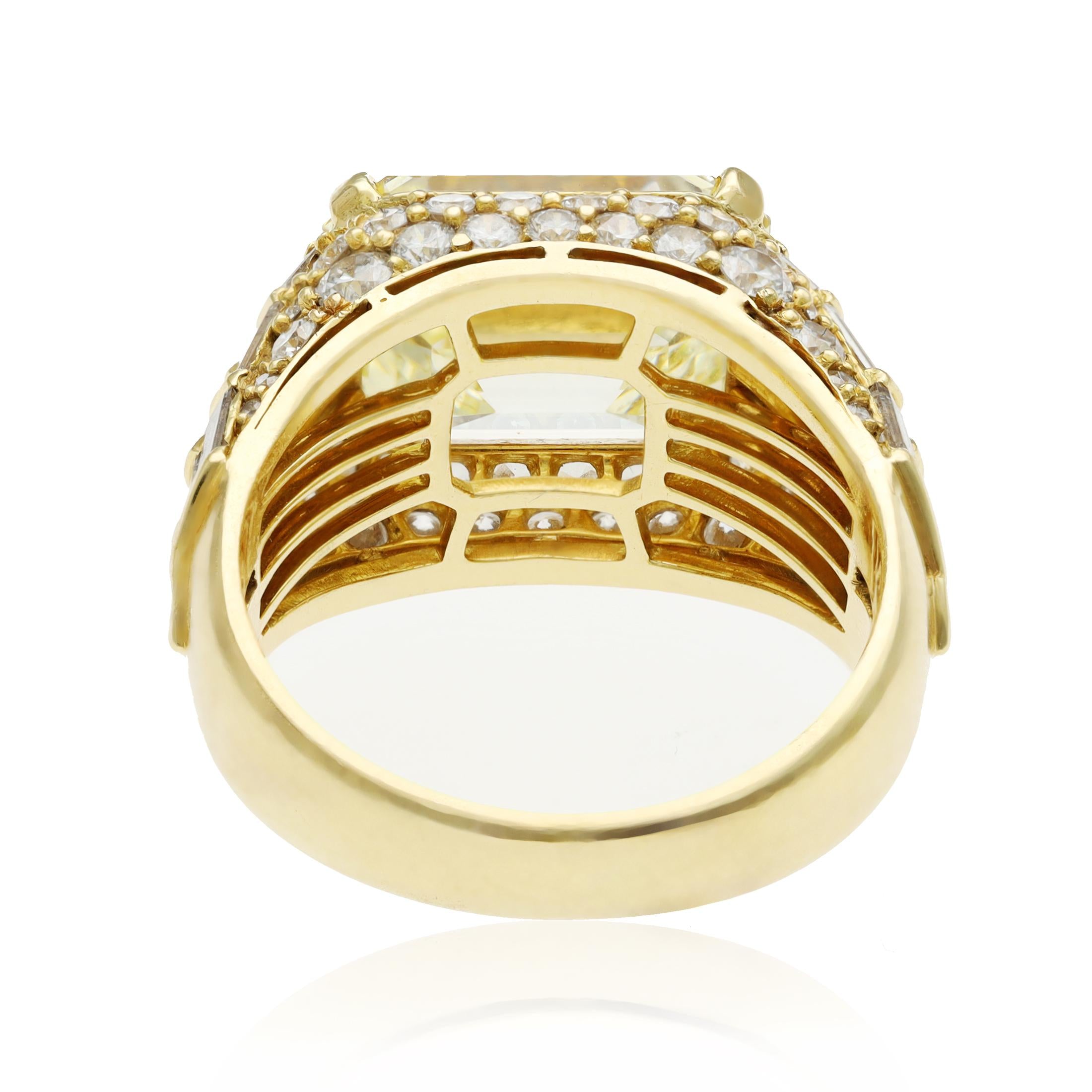 BULGARI Fancy Light Yellow Diamond "Trombino" Ring