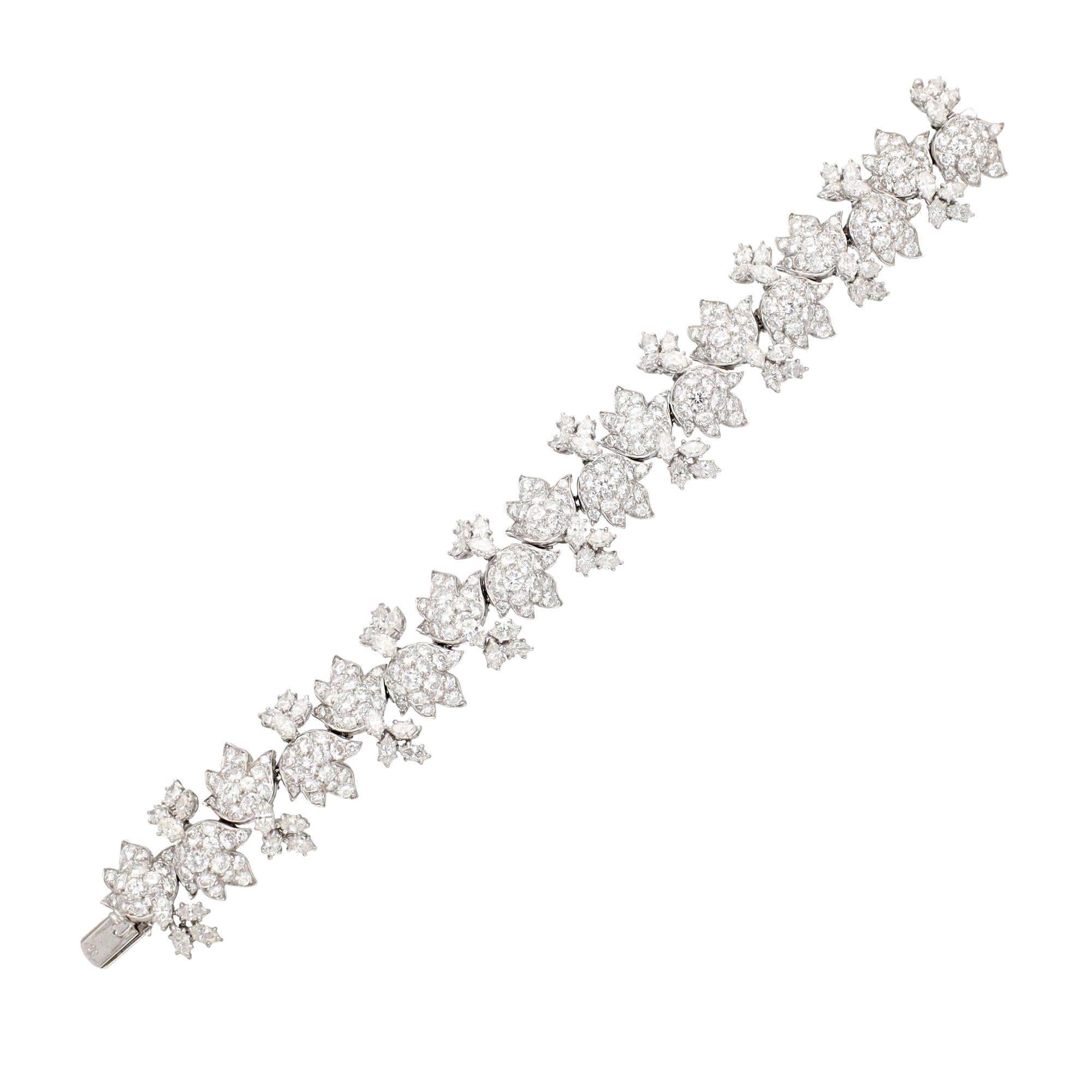 HARRY WINSTON PLATINUM DIAMOND BRACELET, CIRCA 1965