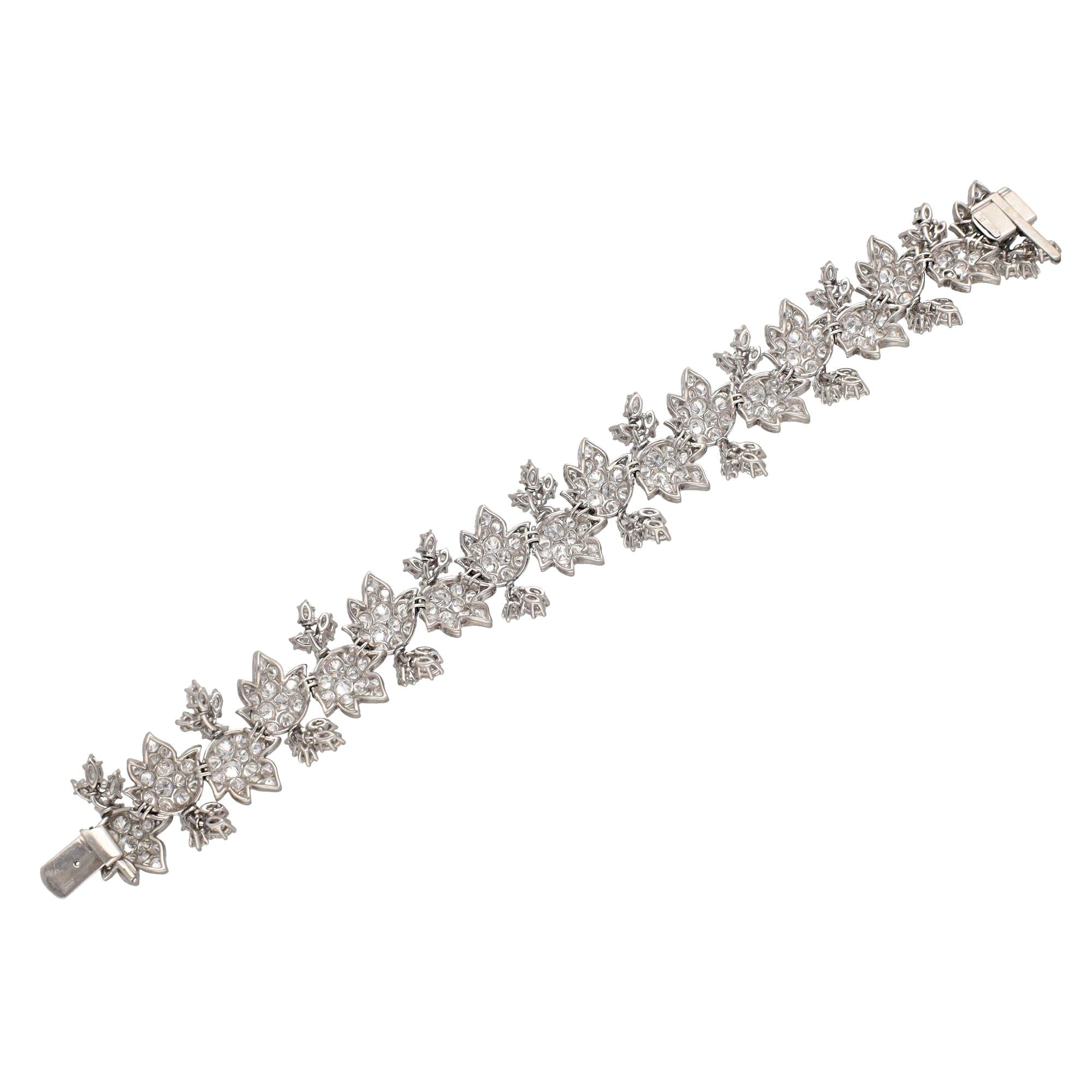 HARRY WINSTON PLATINUM DIAMOND BRACELET, CIRCA 1965