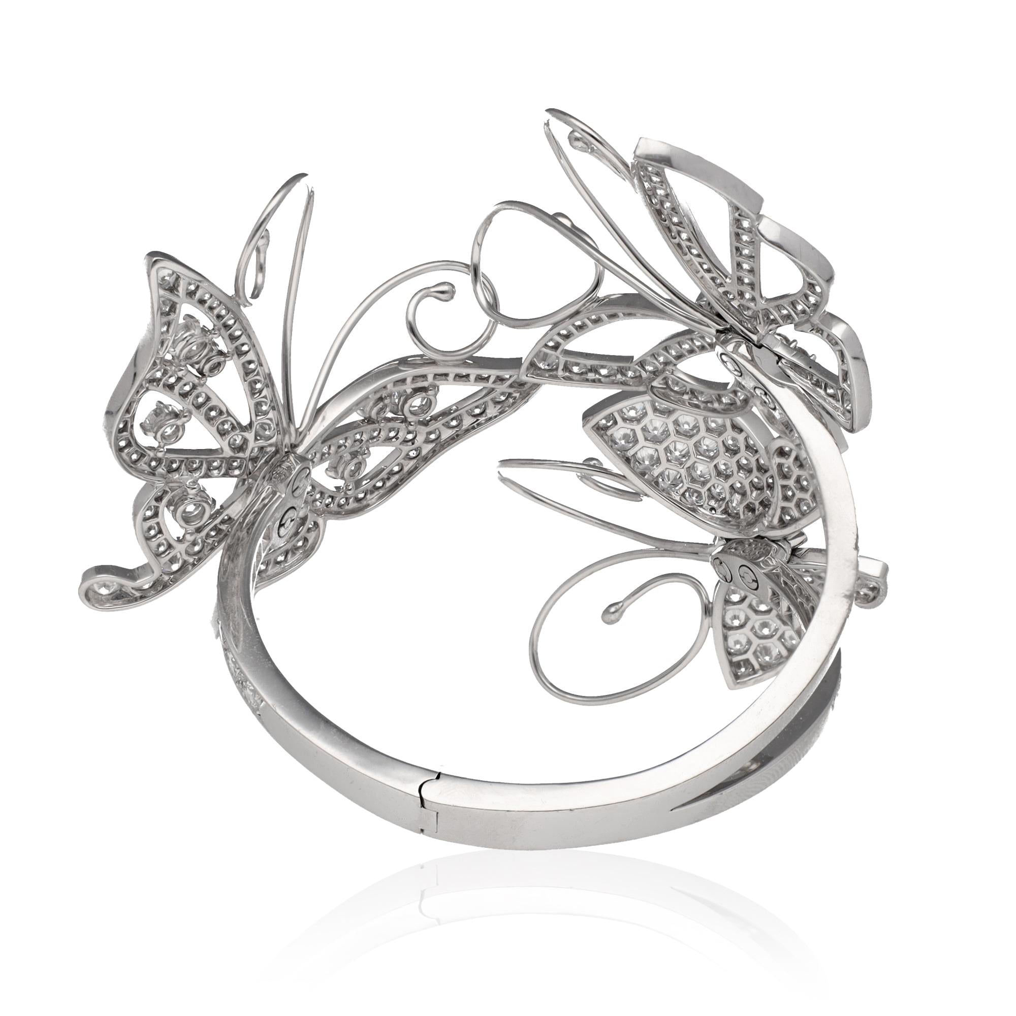 VAN CLEEF & ARPELS 18K White Gold Diamond Flying Butterfly Bangle