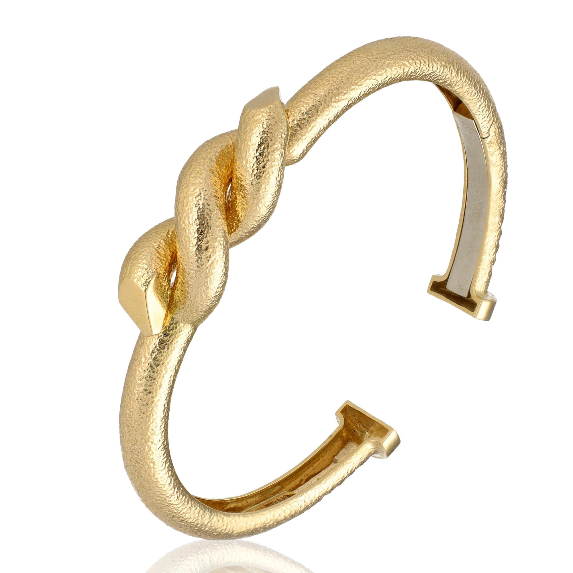 DAVID WEBB Twisted Nail Cuff Bracelet