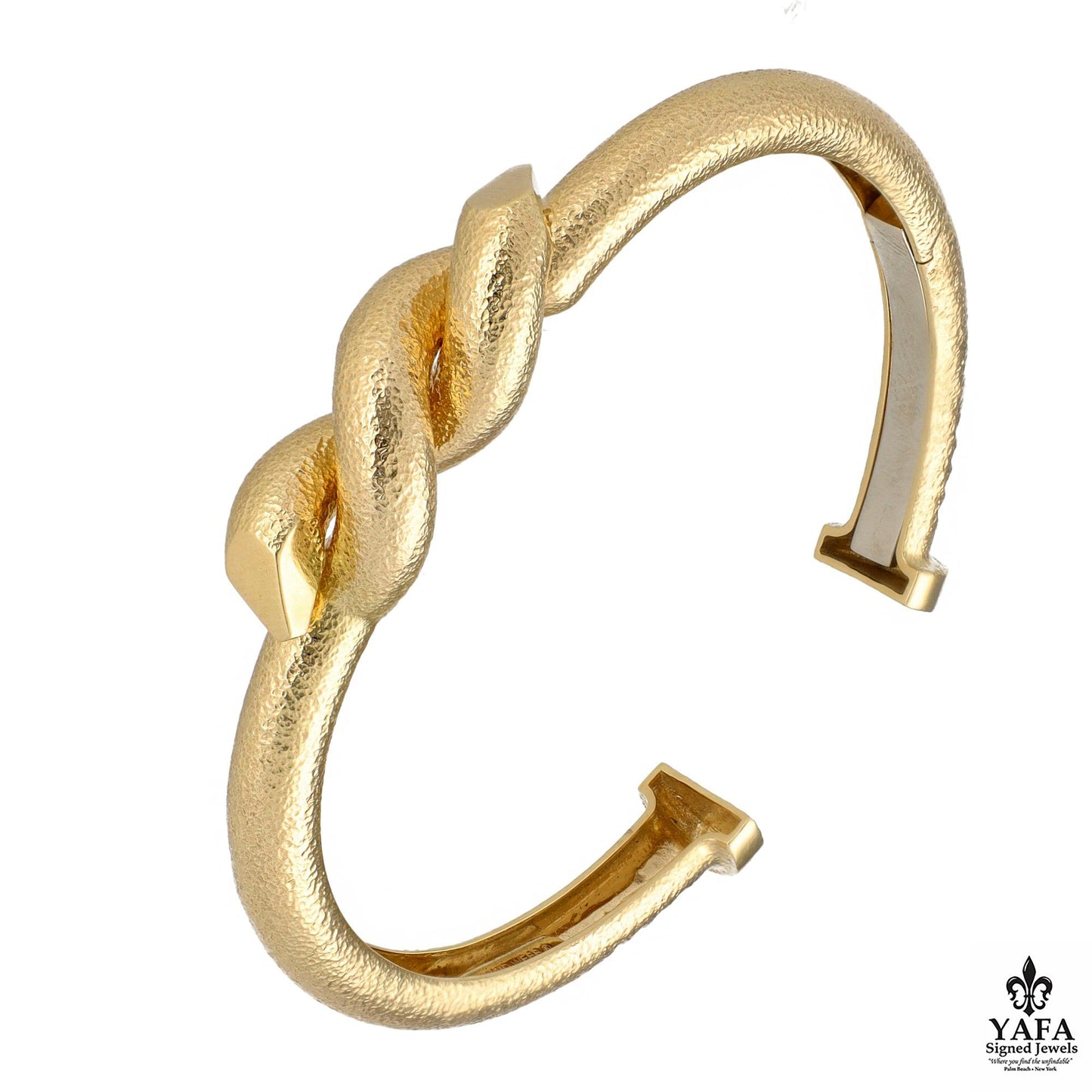 DAVID WEBB Twisted Nail Cuff Bracelet