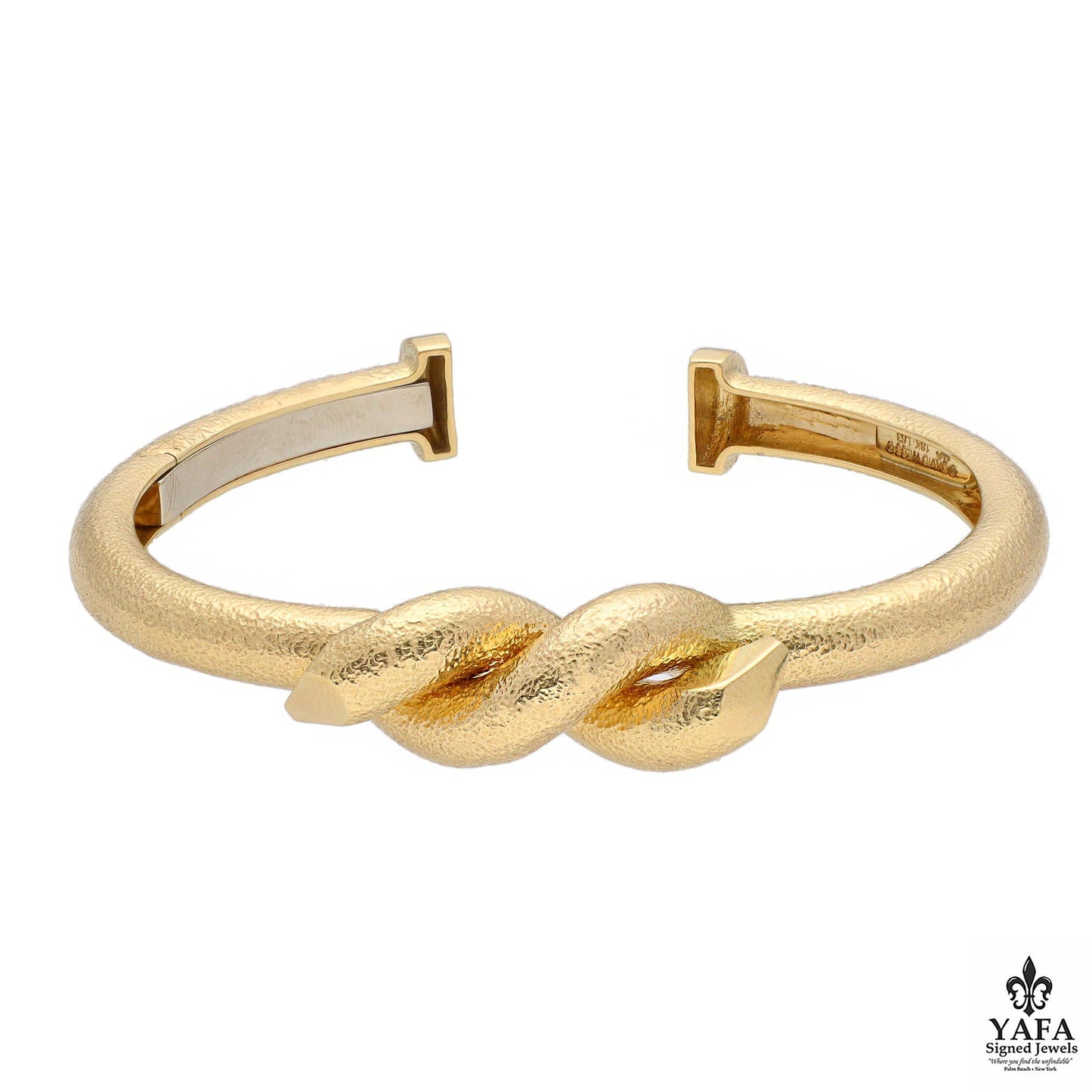 DAVID WEBB Twisted Nail Cuff Bracelet