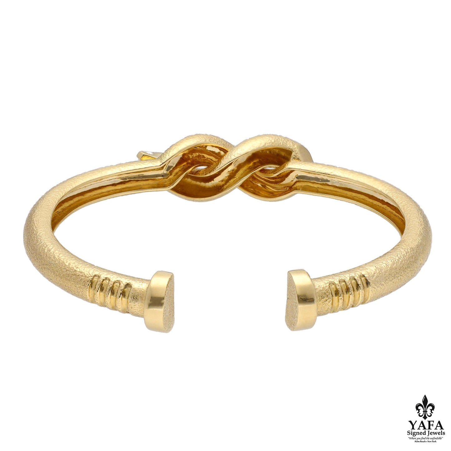 DAVID WEBB Twisted Nail Cuff Bracelet