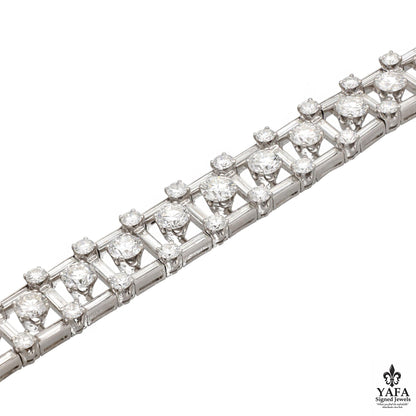 Van Cleef & Arpels Round Brilliant and Baguette Cut Diamond Bracelet