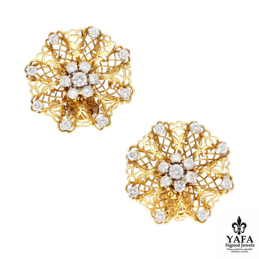 VAN CLEEF & ARPELS 'Dentelle' Earclips