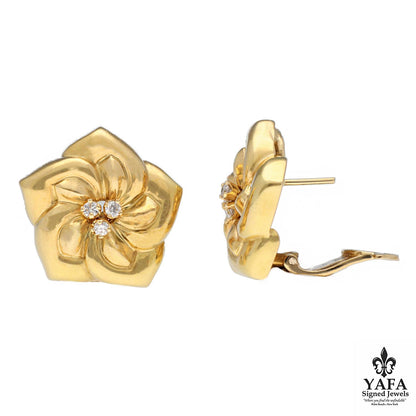 VAN CLEEF & ARPELS Magnolia Flower Ear Clips