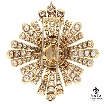 VAN CLEEF & ARPELS Pearl Diamond Clip-Brooch