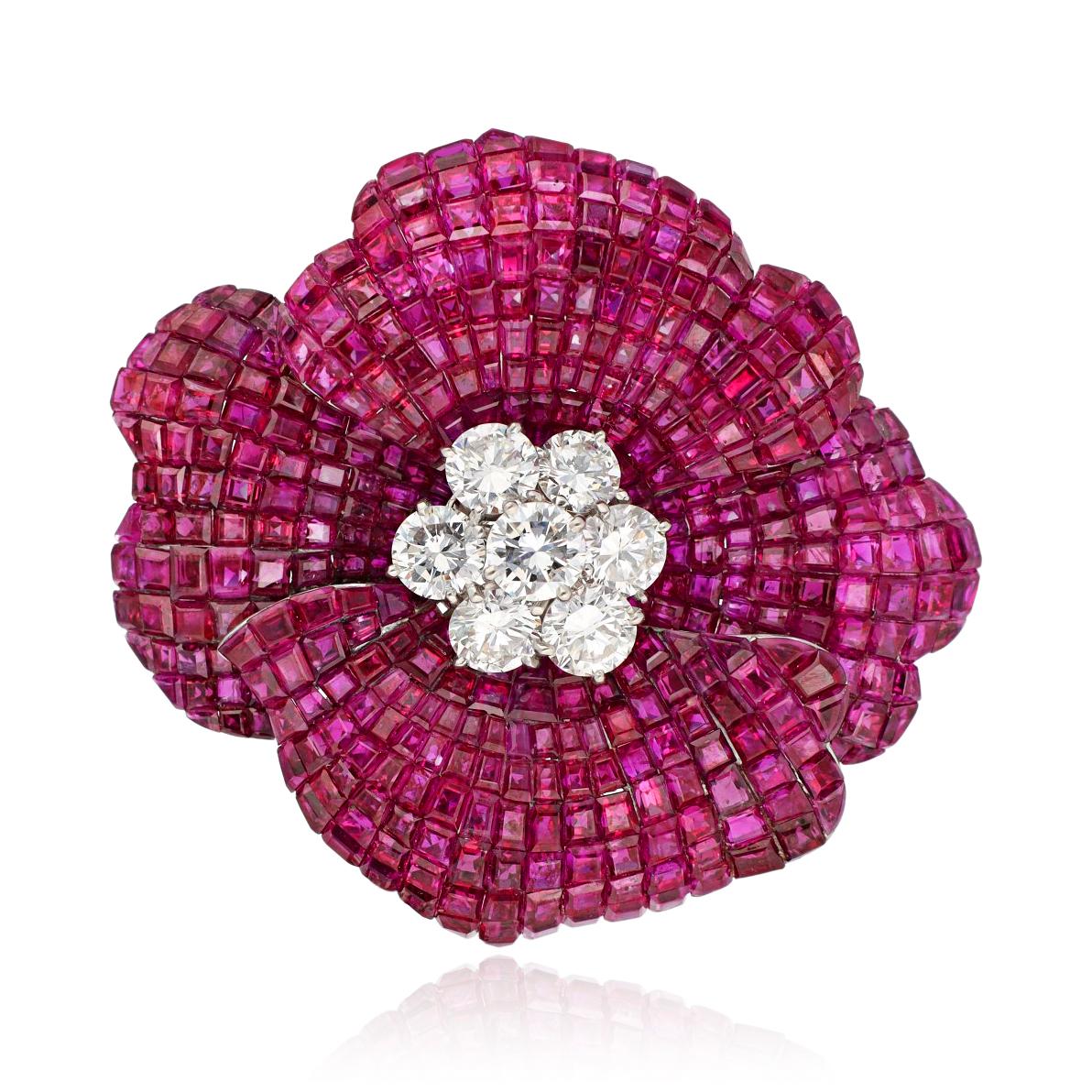 VAN CLEEF & ARPELS Mystery-Set Ruby Flower Brooch