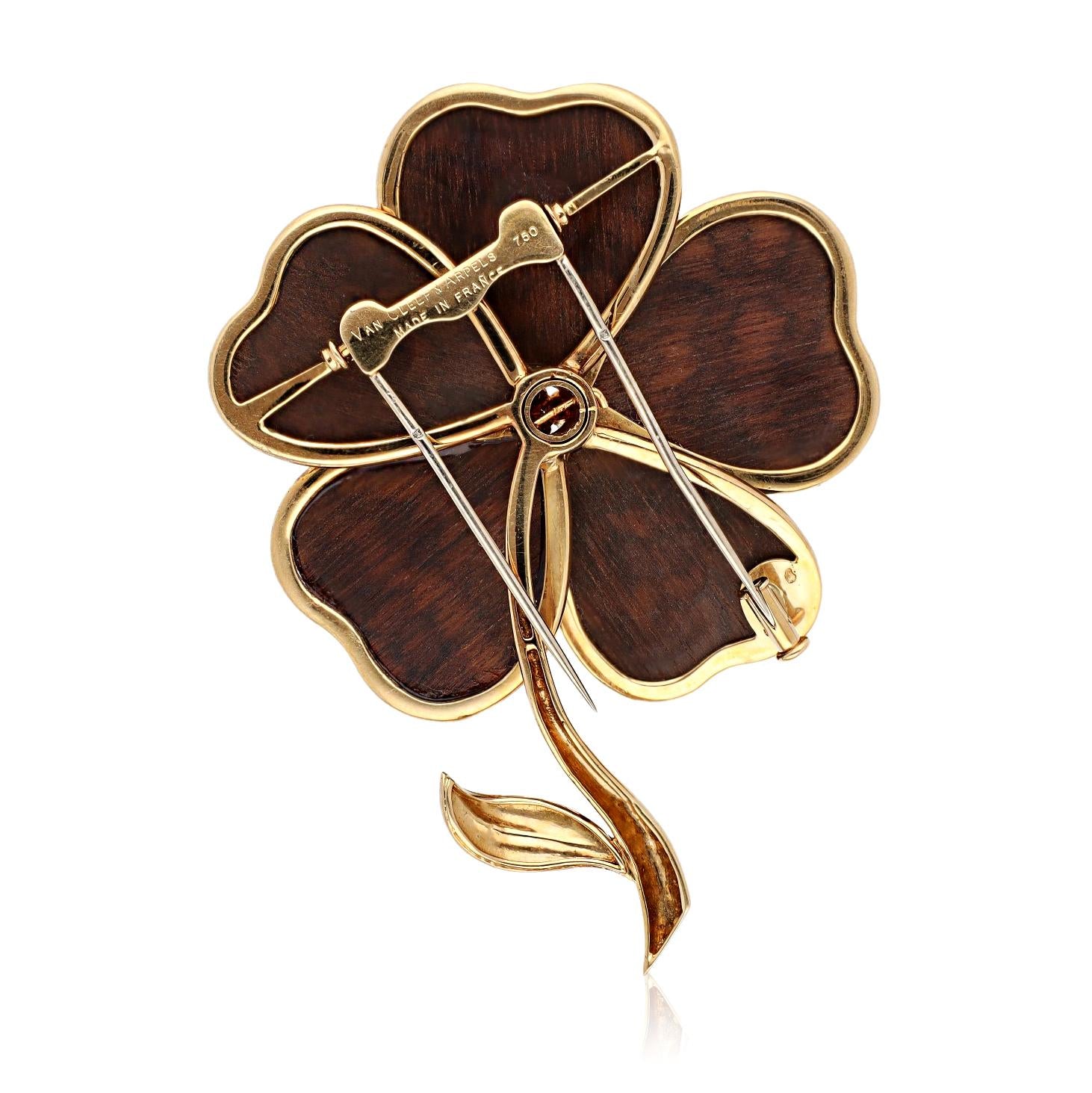 VAN CLEEF & ARPELS Clematis Flower Brooch