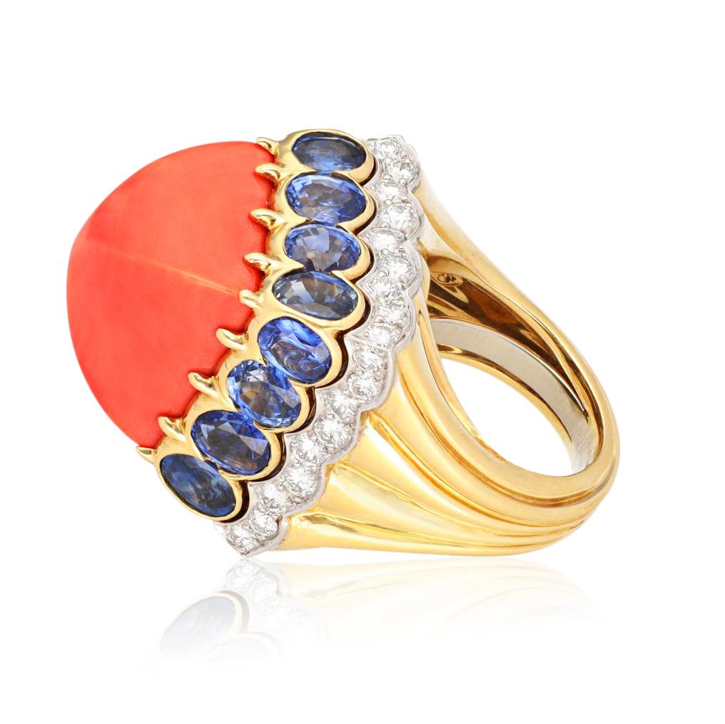 DAVID WEBB Coral, Sapphire & Diamond Ring