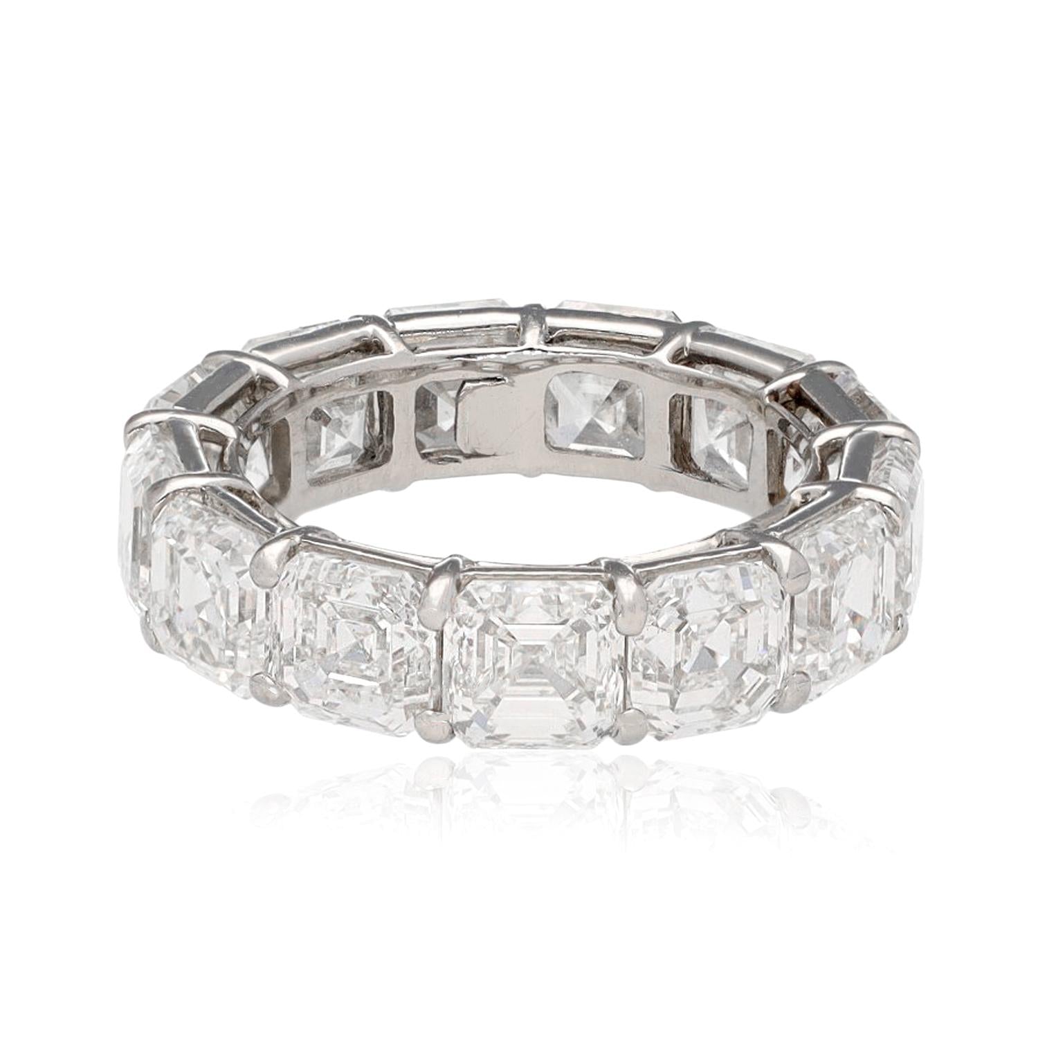 HARRY WINSTON Platinum Emerald-Cut Diamond Wedding Band