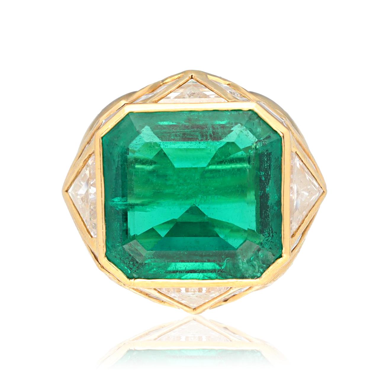 BULGARI Colombian Emerald and Diamond Architectural Ring