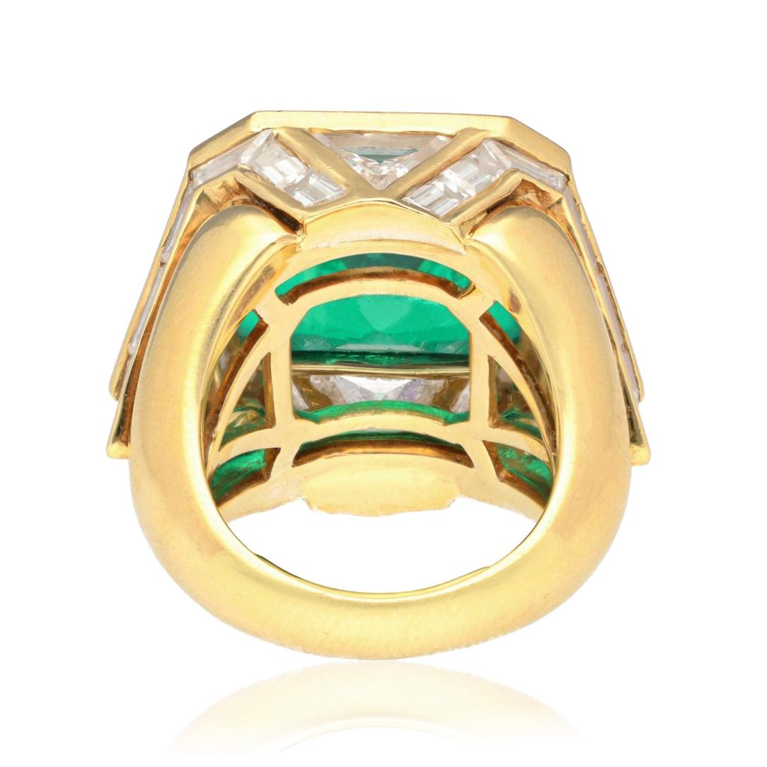 BULGARI Colombian Emerald and Diamond Architectural Ring