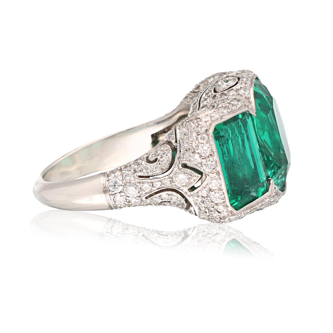 PLATINUM COLOMBIAN EMERALD AND DIAMOND RING