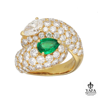 Cartier 'Toi Et Moi' Emerald and Diamond Ring